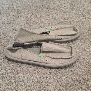 Casual Womens Slip-On Shoes - Tan